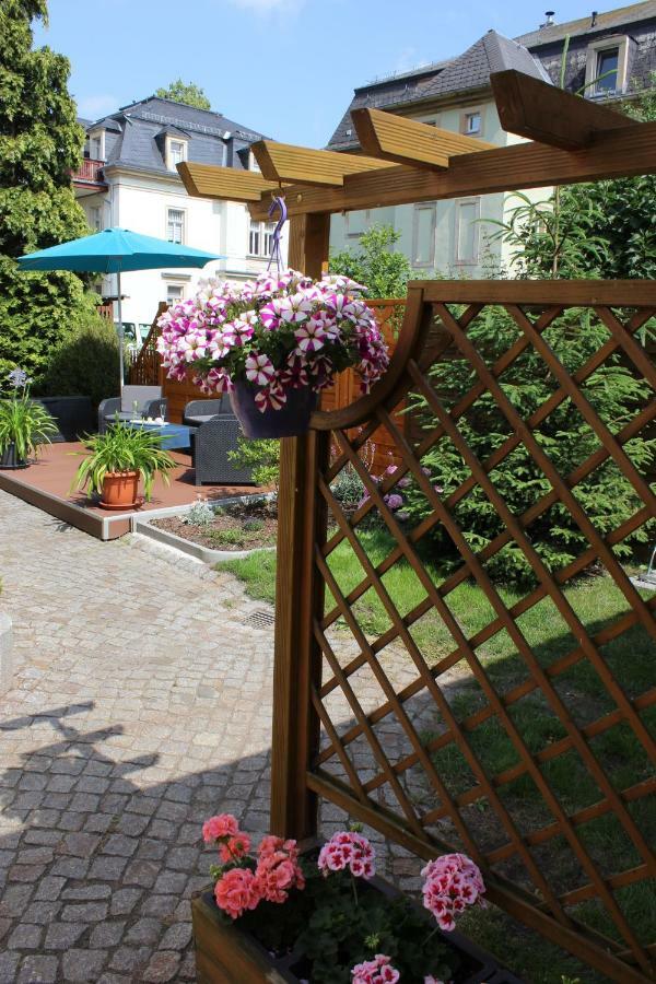 Weber Апартаменты *